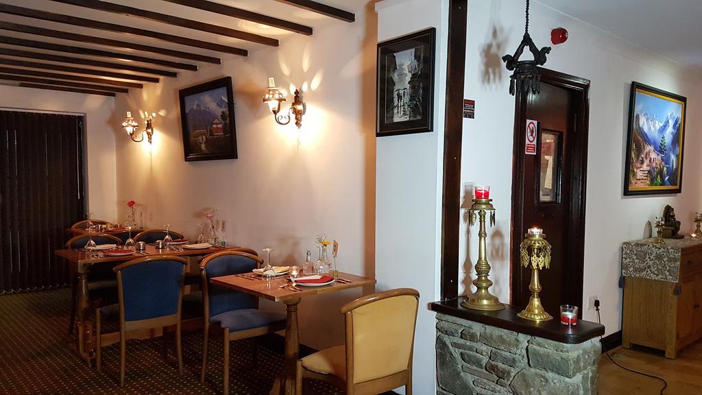 New Gurkha Inn Brecon Exterior photo
